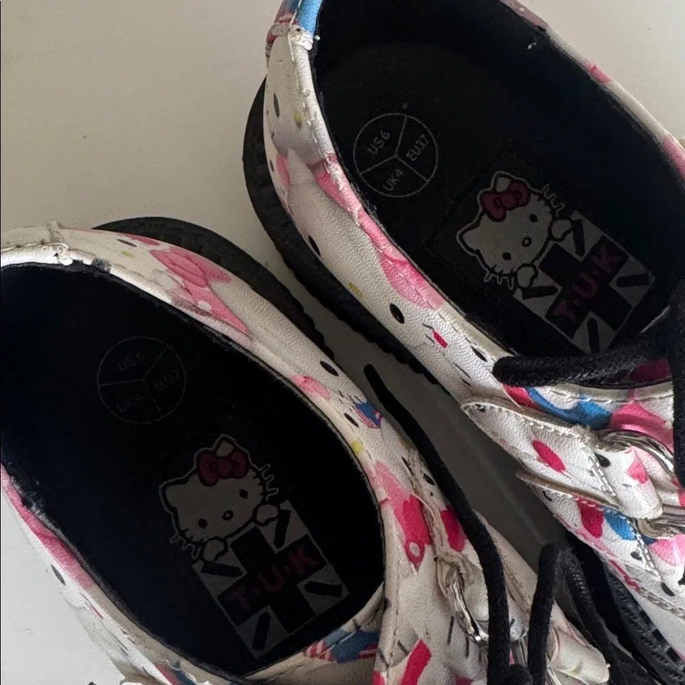 T.U.K Hello Kitty Sanrio Toys Mondo A8888 Creeper Platform Punk Shoes size 6